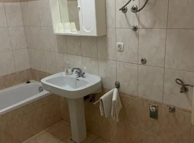 In With Balcony, Air Conditioning, Wifi 5188-5