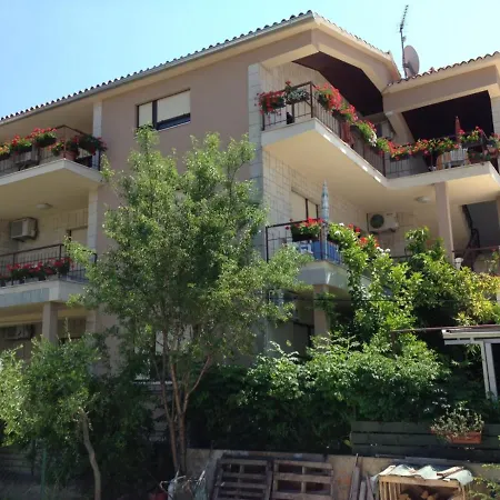 게스트하우스 In With Balcony, Air Conditioning, Wifi 5188-5 Sukošan